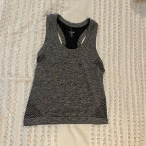 Old Navy Gray Athletic Tank Top